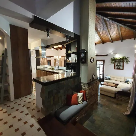 Georgia Tatil Evi