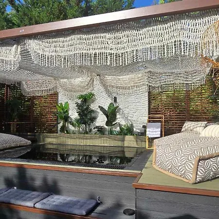 Georgia * أخارافي